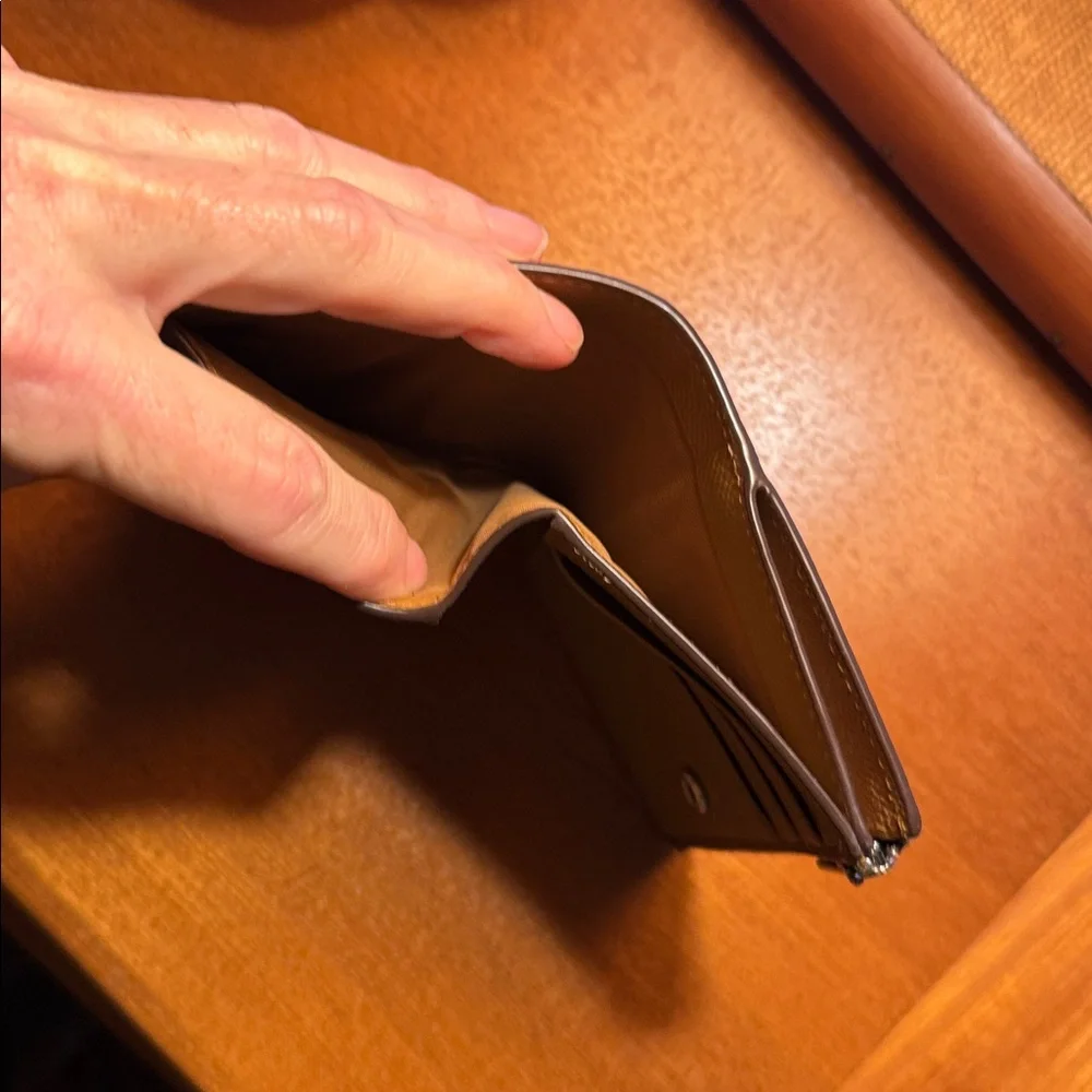 Coach Leather Compact Bifold Wallet - Picture 4 of 4